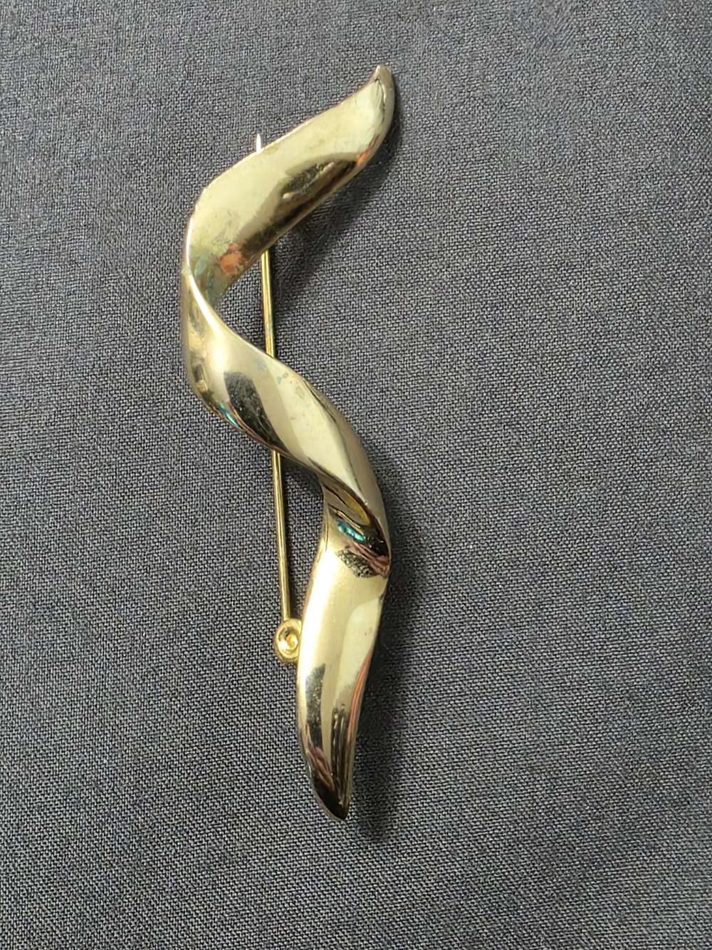 Estate - Gold Tone - Fashion Twisted Ribbon Brooch - 516